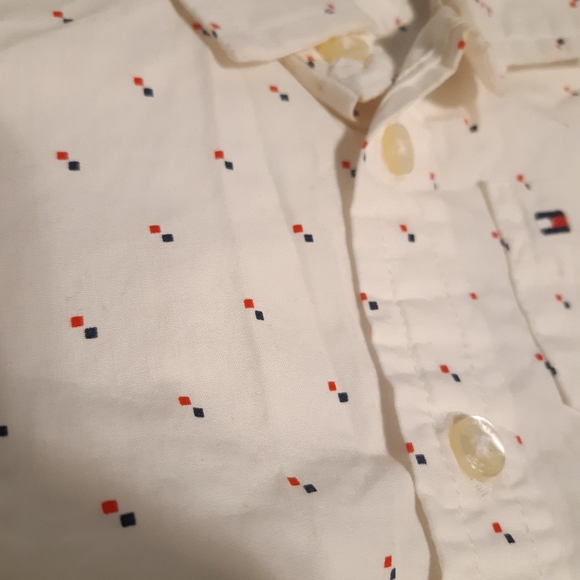 Boys Tommy Hilfiger Dress Shirt, L- Sleeve Colors White Red And Blue Size 6-9M - Picture 4 of 10
